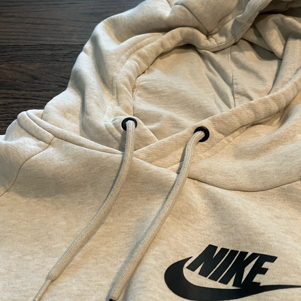 Nike Women’s Off-White Hoodie - Medium, Classic Hoodie for Fall - Picture 5 of 5